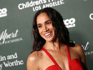 Недоразумение или кражба: Обвиниха Меган Маркъл в присвояване на скъпа рокля