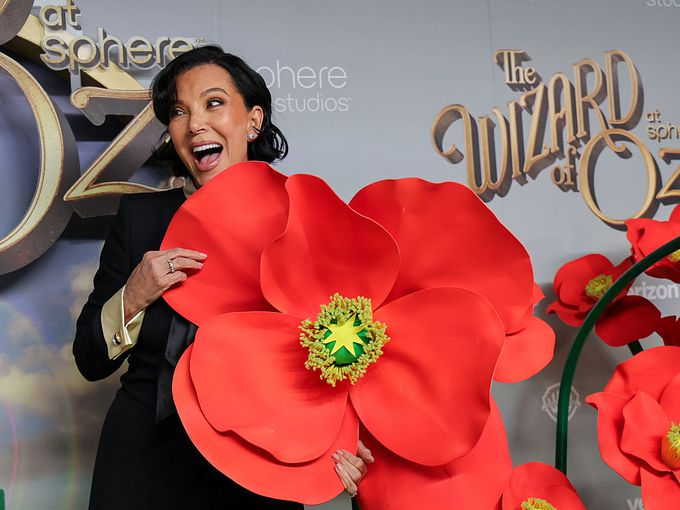 Блясък в дома на Безос: Крис Дженър празнува 70-годишен юбилей с Меган и Хари