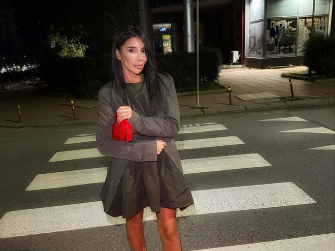 Виктория призна за тайна уговорка в "Ергенът: Любов в рая"