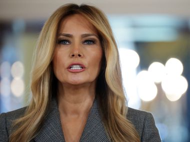 Скандалът ескалира: Мелания Тръмп с неочакван удар срещу слуховете за Епстийн