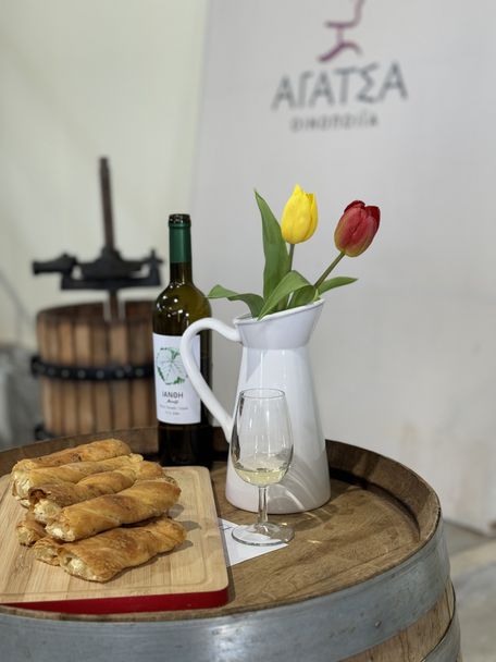 Agatza Wines Cellar - Тива