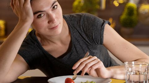 Периодичното гладуване отдавна излиза извън рамките на диетичните трендове и