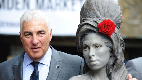 Бащата на покойната певица Ейми Уайнхаус – Мич Уайнхаус отхвърли