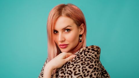 В астрологията позицията на планетите в зодиакалните знаци оказва силно