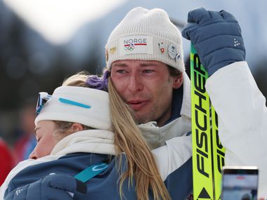 "Тя вече ме мрази": Олимпийски медалист по биатлон със сълзи на очи си призна за изневяра в ефир