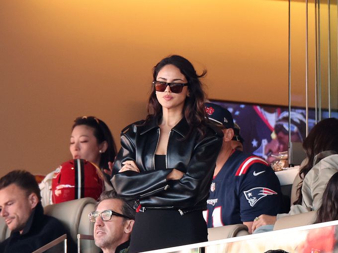 Гаджето на Григор Димитров се появи с друг мъж на Super Bowl: Кой ли е той? (Снимки)