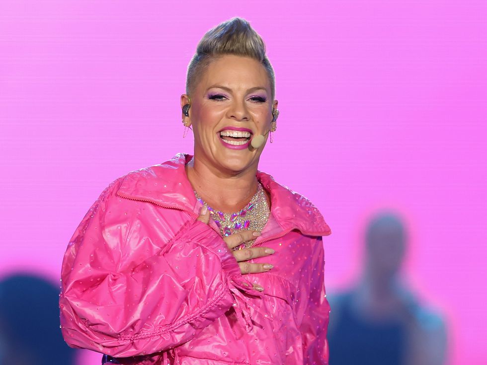 Пинк ще бъде водеща на наградите „Тони“