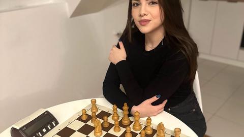Едва на 23 години Нургюл Салимова вече е сред най