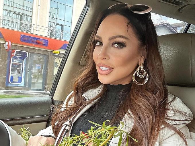 Юбилей: Ивана с разтапящо послание за рождения ден на майка си (Снимка)