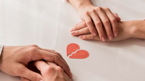 Жилището ви вече е празно Тишина и самота ви посрещат