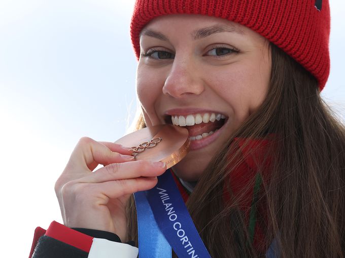 Лора Христова след олимпийския медал: Биатлонът е моята страст