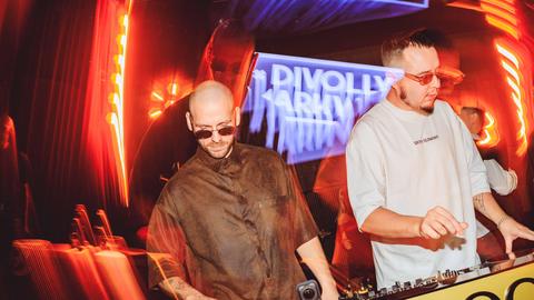 Bedroom Club се подготвя да посрещне световноизвестното сръбско дуо Divolly