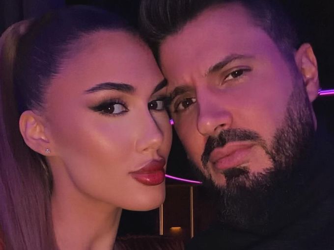 Йоана Илиева спретна номер на Елвиса пред всички в киното