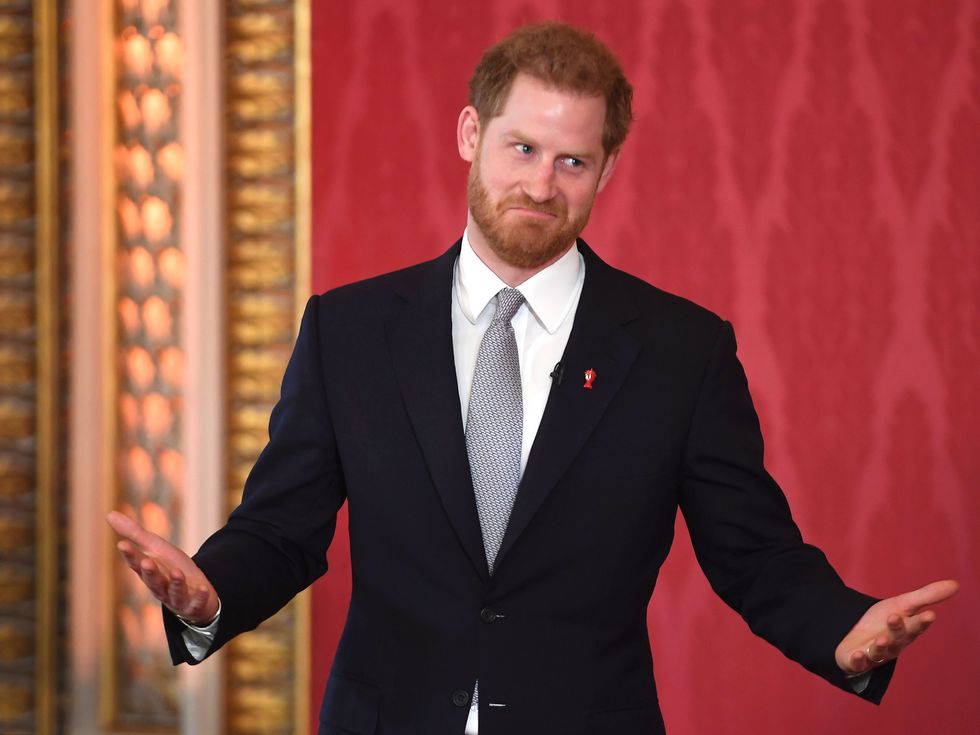 Меган Маркъл го съсипа: Хари молил MI6 за помощ