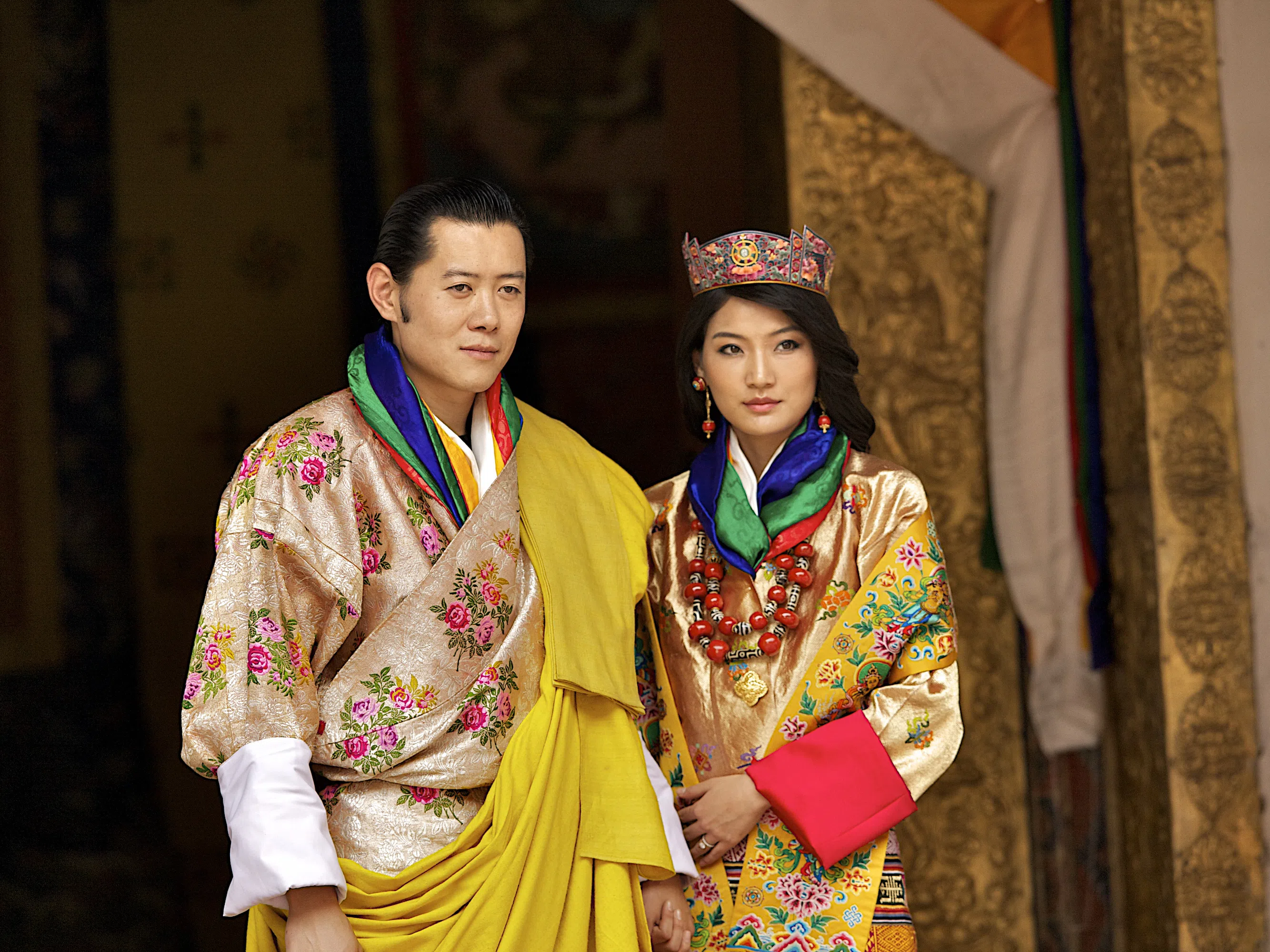 Това ще ви разтопи: Кралицата на Бутан показа третото си дете (Снимки)