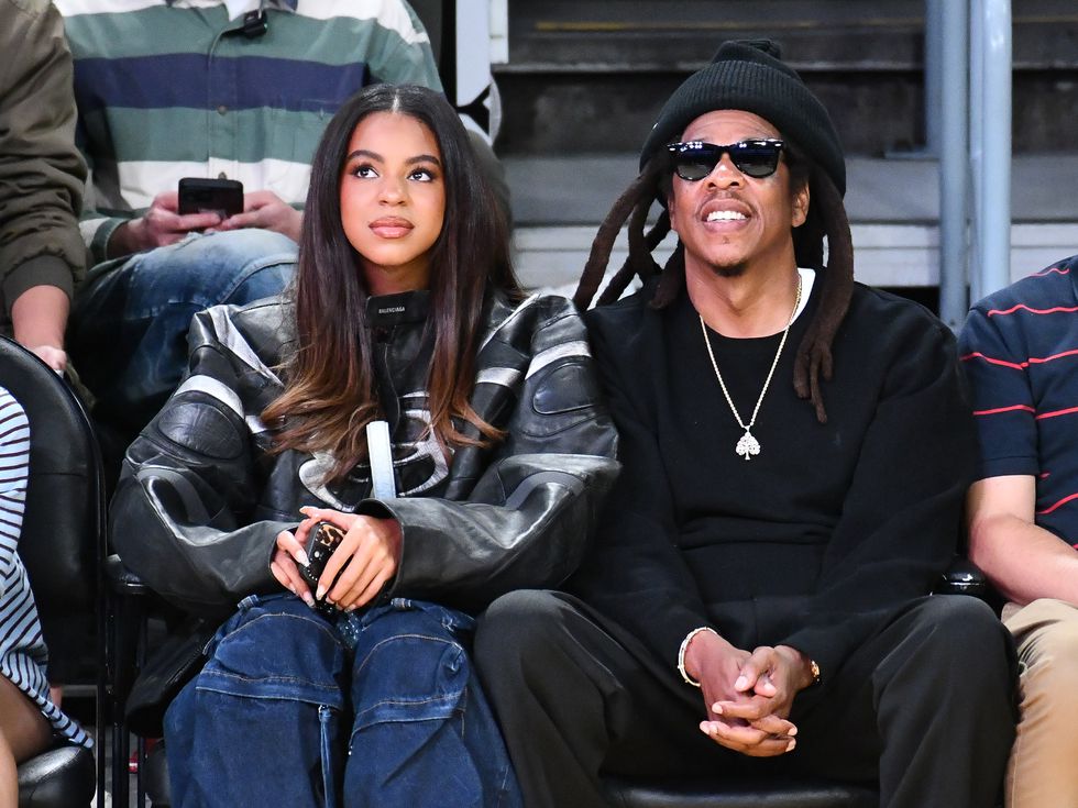 Блу Айви изненада феновете: модна икона на 13 - и почти колкото Джей Зи на ръст