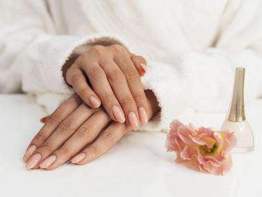 10-те най-актуални цвята за маникюр за пролет 2026