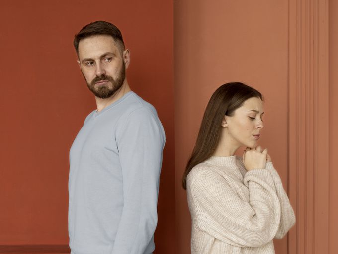 Шокираща история за предателство и изневяра: Жена гладувала месеци, докато съпругът ѝ бил с любовница, която изглеждала като нея преди диетата