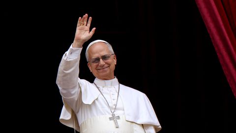 Площад Свети Петър в Рим тази сутрин се превърна в център