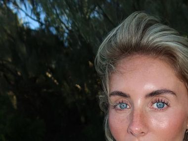 Скандалната Бони Блу изхвърлена от OnlyFans след екстремно предизвикателство