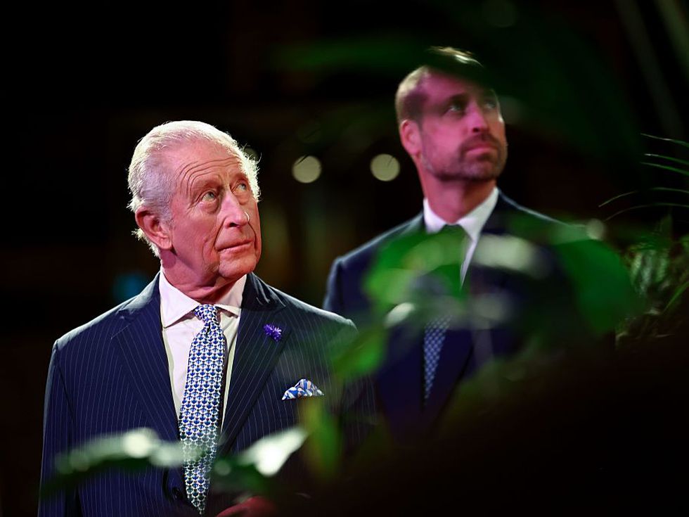 Дворецът вече не може да го скрие: Крал Чарлз изглежда изтощен и крехък