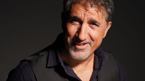 Актьорът Башар Рахал не спря да следи през цялото време