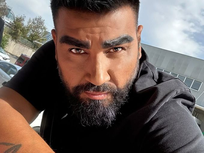 Азис за Галена: Всеки път, когато я хвана за ръка, мога да обърна света