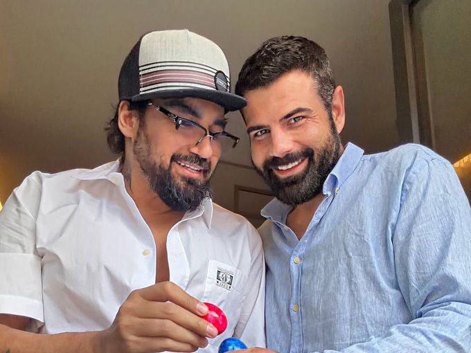 Великден по звездному: Шарени яйца и богати трапези в домовете на родните знаменитости