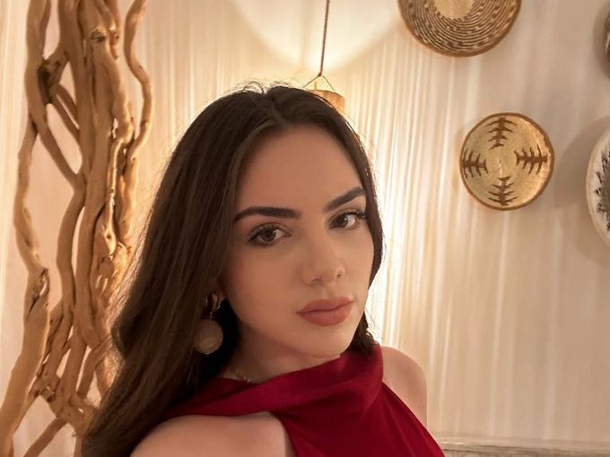 Нургюл Салимова разгорещи социалните мрежи с провокативно видео