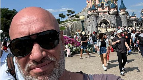 Невинна шеговита публикация на актьора Захари Бахаров с която търси