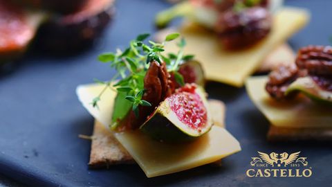 Необходими продукти Бисквити с мащерка50 г ръжено брашно90 г пълнозърнесто брашно