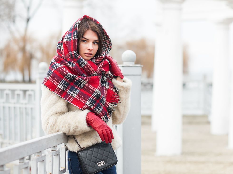 Карето се завръща: Най-горещият принт на сезона и как да го носите с класа