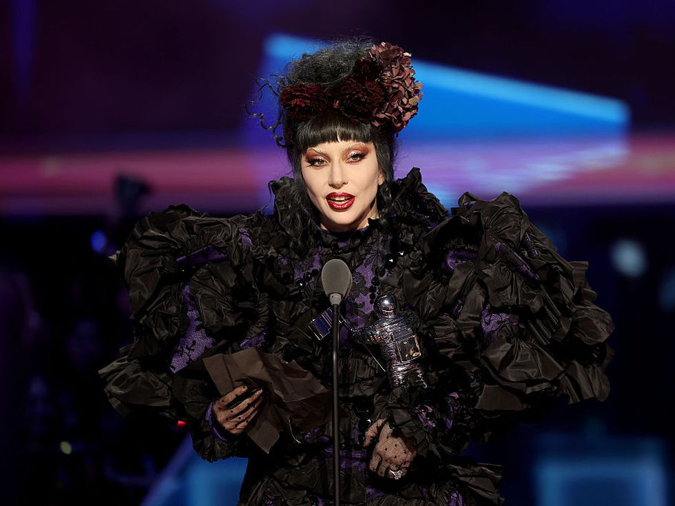 Лейди Гага призна за тежко психично разстройство, което я принудило да снима под силни медикаменти: Имам късмет, че съм жива