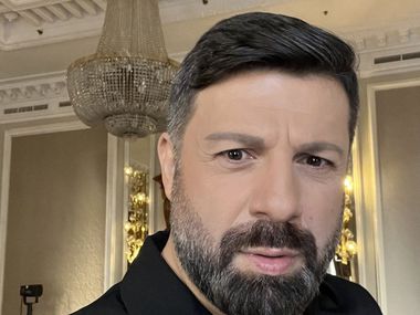 Никога не сте чували за него: Тони Стораро показа третия си син (видео)