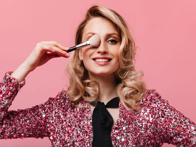 Гримьорите го наричат чудо: Този трик в грима ще ви подмлади с поне 10 години