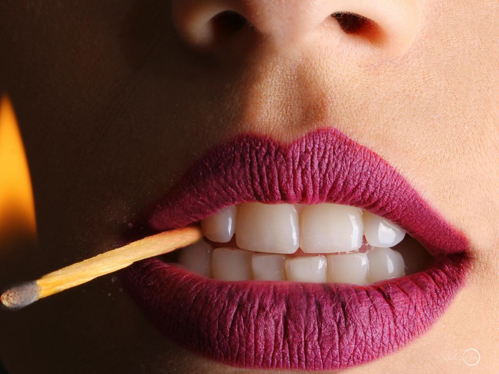 Женски манипулации с цел дресиране на мъжете: Играете си с огъня