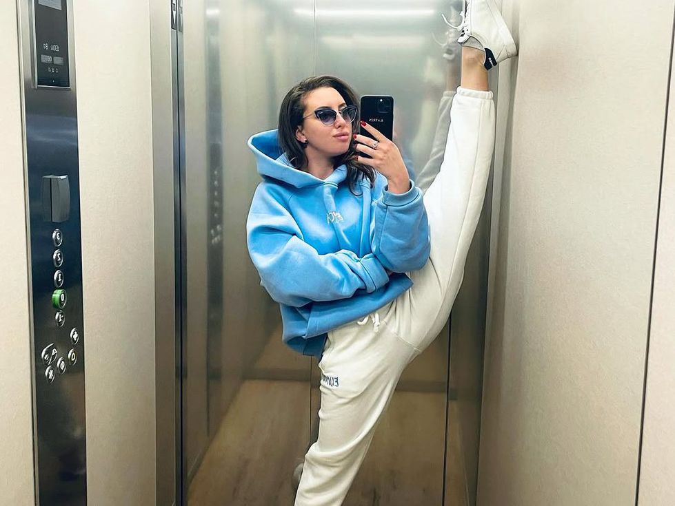 Щастие в розово: Катрин Тасева показа бременно коремче (Снимка)