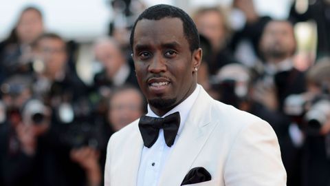 Шон Диди Комбс е върнат в затвора за да изчака