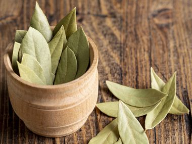 Съвет от супер домакини: Сложете дафинов лист в захарта