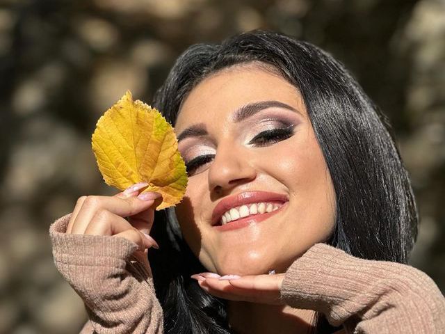 Дебора, която преживя нападение и 400 шева, ще бъде абитуриентка