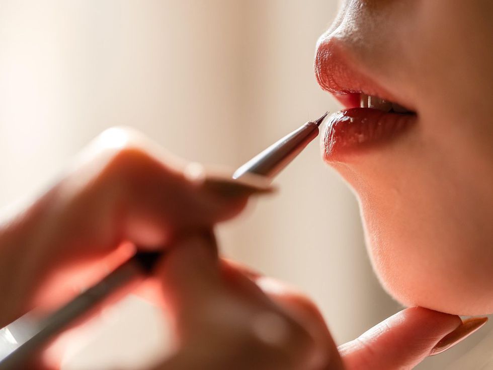 Тя платила 460 евро за по-плътни устни и попаднала в ада: Усещах непоносима болка