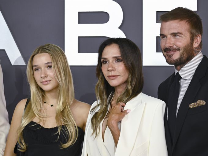 Снимката, която може да промени всичко: Драмата в семейство Бекъм се пренесе в социалните мрежи