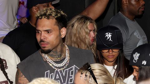 Крис Браун отново се оказа със сериозни правни проблеми след