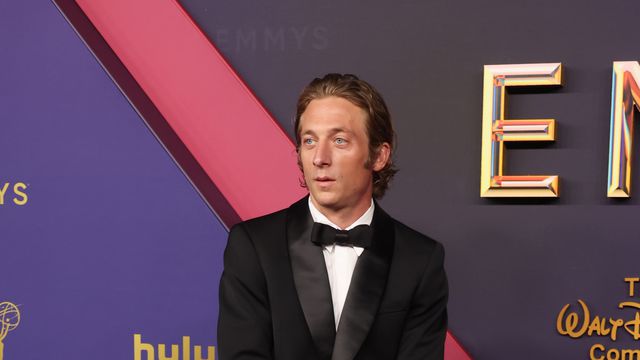 Джереми Алън Уайт в Calvin Klein; Снимка: Getty Images