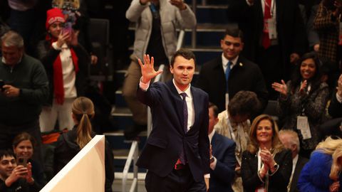 Източници твърдят че на ФБР са били предоставени обезпокоителни публикации