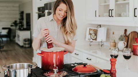 Солта от векове се използва в различни култури като мощен