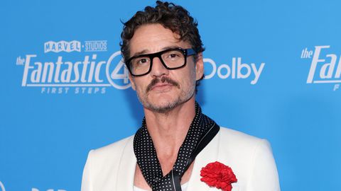 Да се обясни феноменът Педро Паскал само с актьорската му