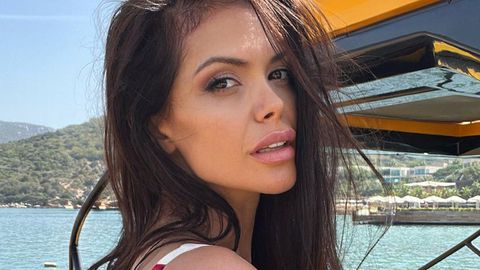 Певицата Преслава посрещна своя 41 ви рожден ден като събра много