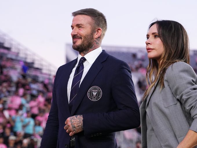 „Обичаме децата си“: Виктория Бекъм проговори за първи път за конфликта с Бруклин Бекъм