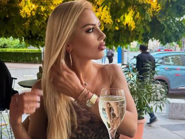 Заместничката на Натали Трифонова с интересно минало - участвала е в чалга клипове и е последователка на Ванга